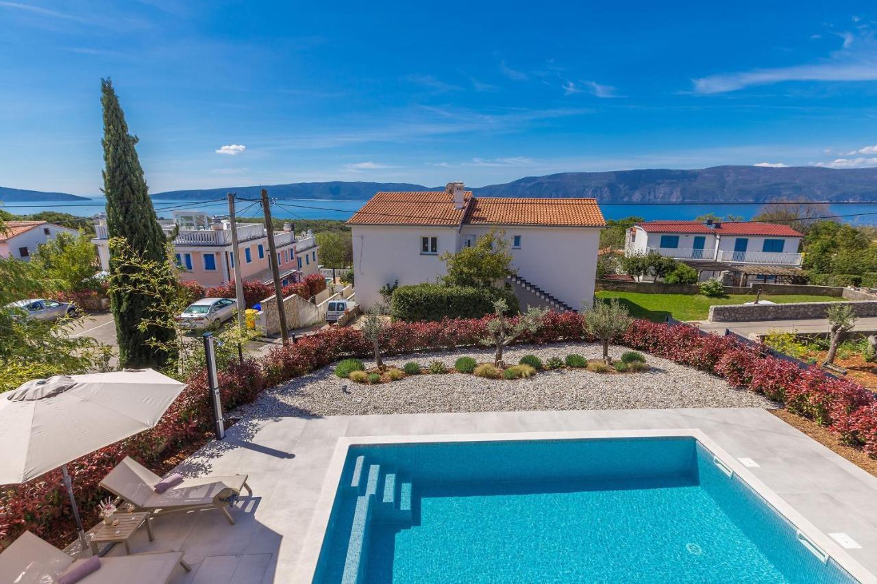 Holiday House Villa Andro Pinezići Exteriör bild